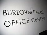 Praha se posouvá výše, pomáhají jí obě banky...