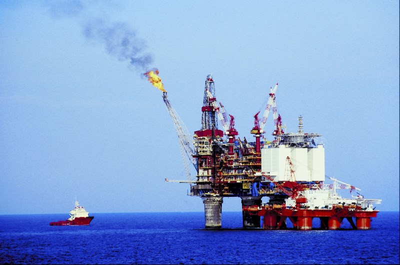 Erste: Ropa po růstu ke 100 USD/barel letos průměrně za 72 USD, nedostatek investic může založit 4. ropný šok