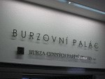 V Praze je dnes při zahájení za hvězdu Komerční banka