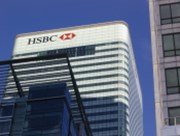Čistý zisk největší evropské banky HSBC loni stoupl o 30 procent