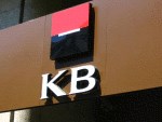 KB – Credit Suisse zvyšuje cíl, přesto spolu s Macquarie stále považuje titul za nadhodnocený