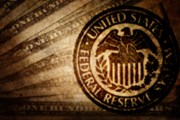 Fed na oživení typu “V” nevěří, nulové úroky tak prognózuje až do roku 2022