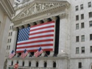 Wall Street by měla zahájit se zisky, Groupon po výsledcích +25 %