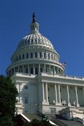 Americký Senát odhlasoval zachování daňových úlev