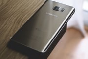 Provozní zisk Samsungu ve druhém čtvrtletí klesl o 96 procent