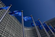 Evropa uzavřela s mírnými zisky, TomTom po zprávě Applu +16 %