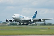 Airbus oprášil výrobu své A380. Do šrotu ještě nepůjde