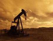 Svět se, co se týče závislosti na ropě, od sedmdesátých let změnil. Jak se budou vyvíjet její ceny?