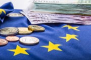 Euro a jen na vlně optimismu o ekonomice a sazbách