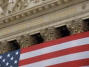 Wall Street navazuje na včerejší rally; investoři zvyšují sázky na brzké vyřešení fiskálního útesu; banky opět v čele