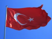 Turecká centrální banka zápasí s inflací prudkým růstem sazeb na 25 procent, posilují akcie bank
