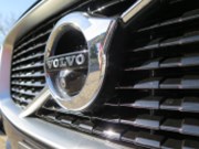 Švédská Volvo Cars a její čínský majitel Geely jednají o fúzi
