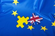 Brexit srazil podnikatelskou náladu v Británii, zbytek Evropy slušně odolává