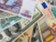 FX Strategie: Silný dolar a nižší tuzemská inflace oslabují korunu nad 24,50 EUR/CZK