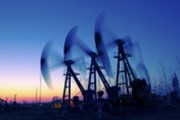 Těžba ropy a kondenzátů v Rusku loni vystoupila na rekord