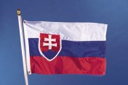 Fitch zvedá výhled ratingu Slovenska na pozitivní