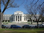 Roach (Morgan Stanley): Věří-li Fed růstu, ať začne s exitem hned. Nejdříve na konci roku, míní Pimco