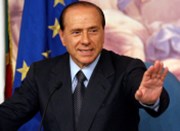 Berlusconi čeří trhy: Itálii Berlín poslal do krize a vydělává. Monti prezidentem? + vývoj dluhopisů a CDS