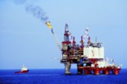 USA prudce zvyšují těžbu ropy, za pár let mohou předčit Saúdskou Arábii