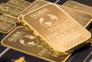 Zlato překonalo hranici 1450 USD, vystoupilo nejvýše za šest let