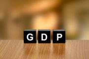 Evropská komise pro letošek čeká v EU27 růst HDP o 2,2 procenta
