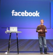 Zuckerberg si přeje větší regulaci Facebooku. A možná ji dostane