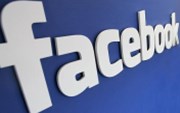 Čtvrtletní zisk Facebooku vzrostl, akcie však oslabily