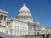 Kongres schválil dočasné uvolnění financí pro vládní úřady