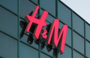Švédská společnost H&M poprvé za více než dva roky zvýšila zisk