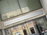 Praha klesá pod tíhou bank, Orco (+6 %) suverénně prorazilo hranici 200 Kč