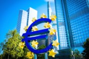 ECB snížila depozitní sazbu, euro dál prudce sílí, ECB nezvýšila nákupy aktiv
