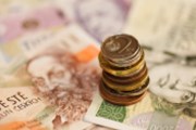 Rozbřesk: Česká inflace poklesla k 15 %, jestřábí komentáře z ČNB pomáhají koruně