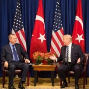 USA pohrozily Turecku dalšími ekonomickými sankcemi