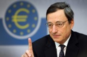 Co se nepovedlo číslům, dokázal Draghi - euro oslabuje