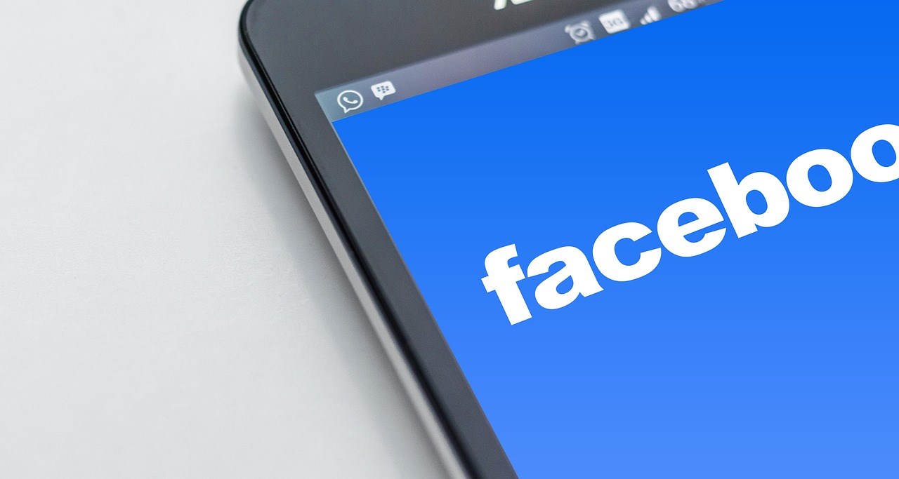 Meta nabídne předplatné pro aplikace Facebook, Instagram a WhatsApp