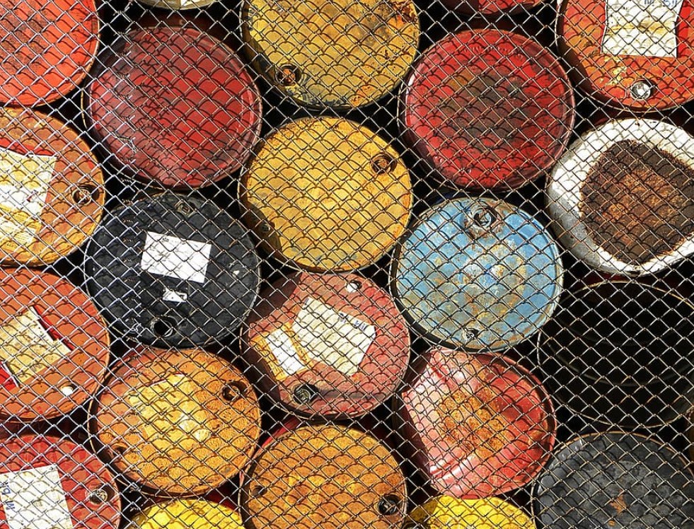 Archegos, výnosy i ropa tlačí americké trhy dolů