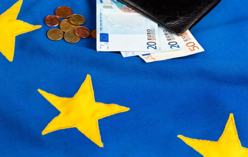 Eurodolar po Fedu skočil vzhůru, dnes zisky koriguje s evropskými daty