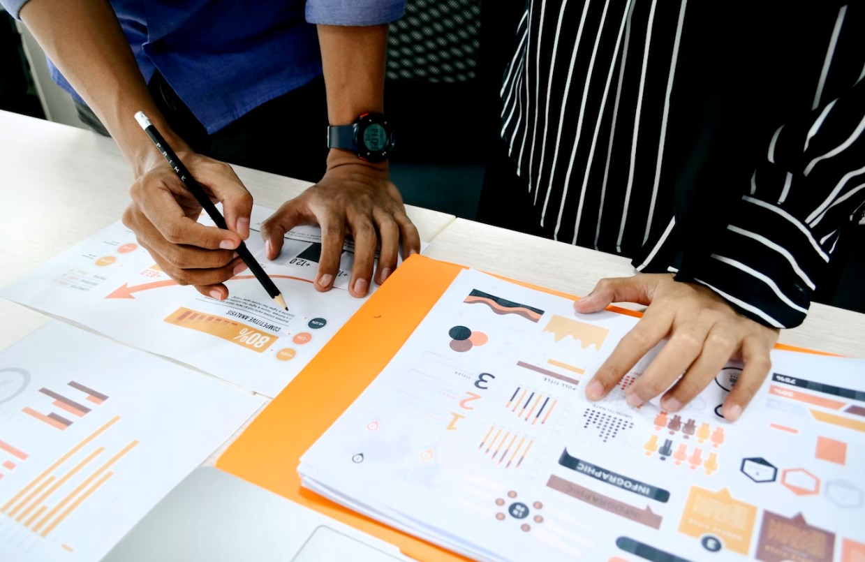 Dluhopisové trhy toho odhadují hodně správně. Mýlí se ale v načasování. Sazby musí jít stále nahoru, říká Roger Ferguson