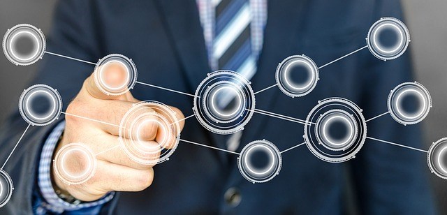 Trhům ráno chybí jasné téma, eurodolar se drží u 1,1300