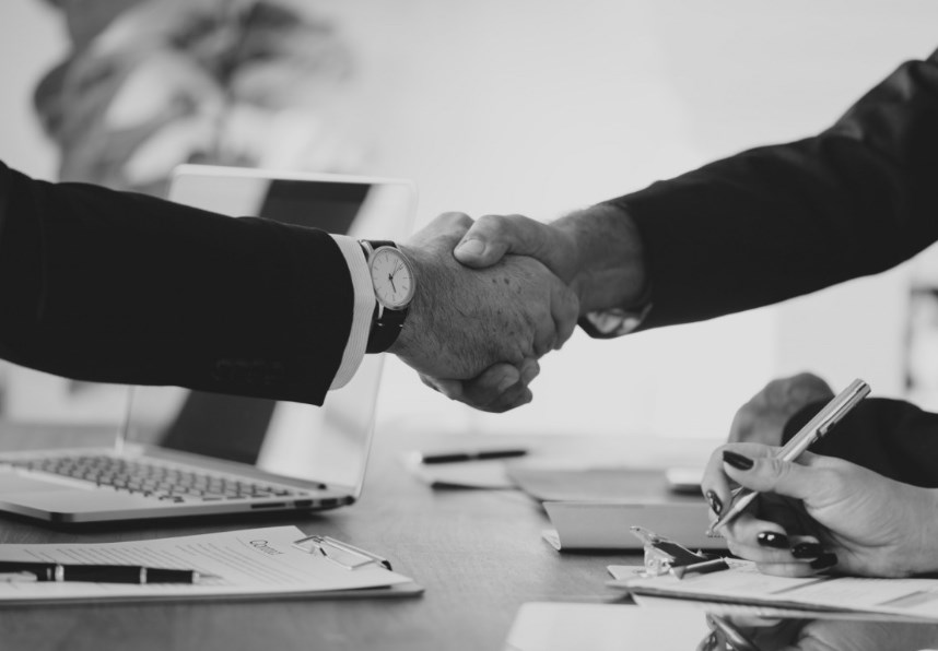 Německo se vyhnulo recesi, Čína se chce s USA domluvit