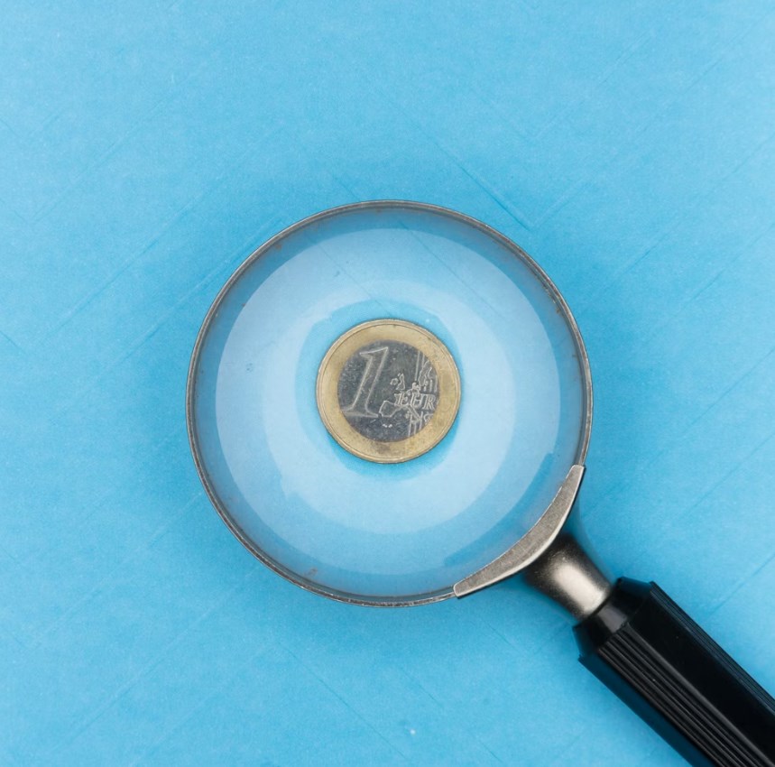 Stablecoiny jako riziko pro euro? ECB vidí hrozbu importu dolarových podmínek