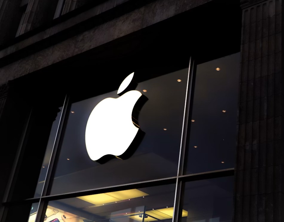 Apple zdražuje, technologické akcie reagují poklesem. Futures jsou v červeném