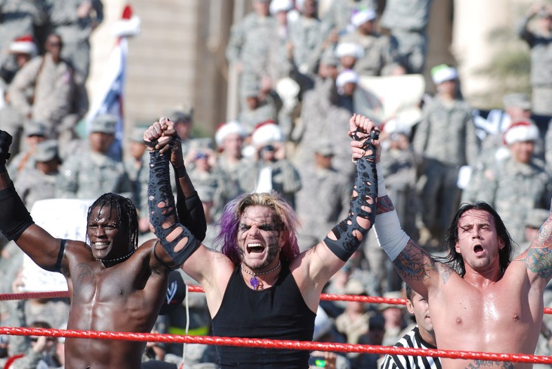 Akcie třech velkých překvapení