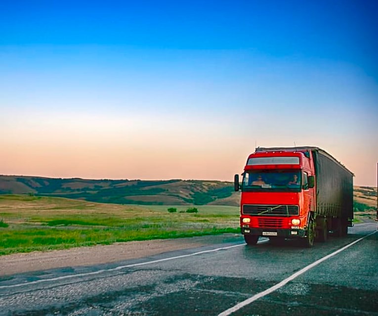 Rozbřesk: Průmysl brzdí oživení ekonomiky