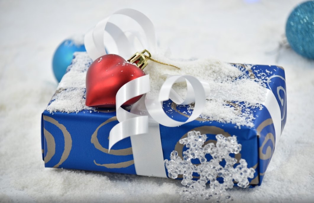 EU schválila balíček za 1,8 bil. EUR, vakcína Pfizeru a BioNTechu by mohla dostat zelenou