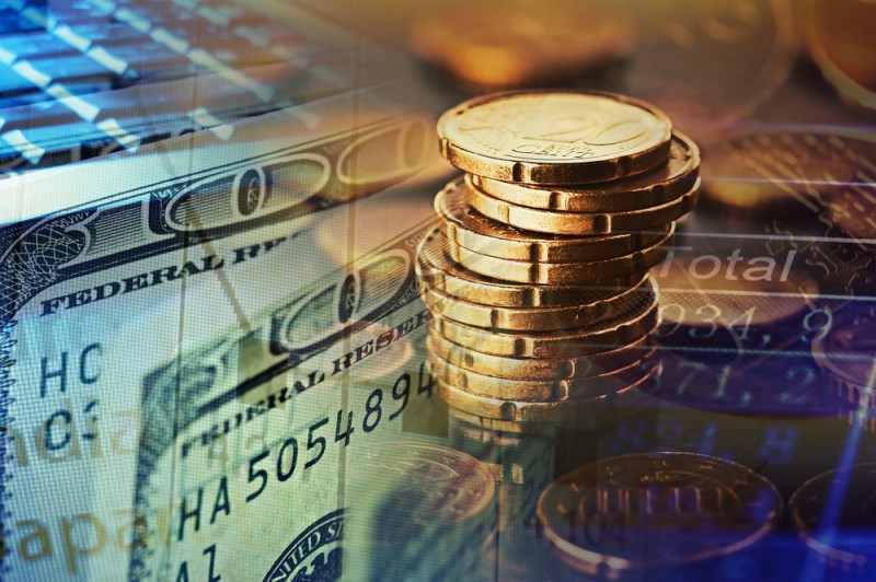 Týden technicky: Koruna a euro ustupují z maxim, libra útočí