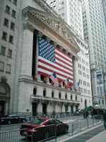 Wall Street pokračuje směrem dolů