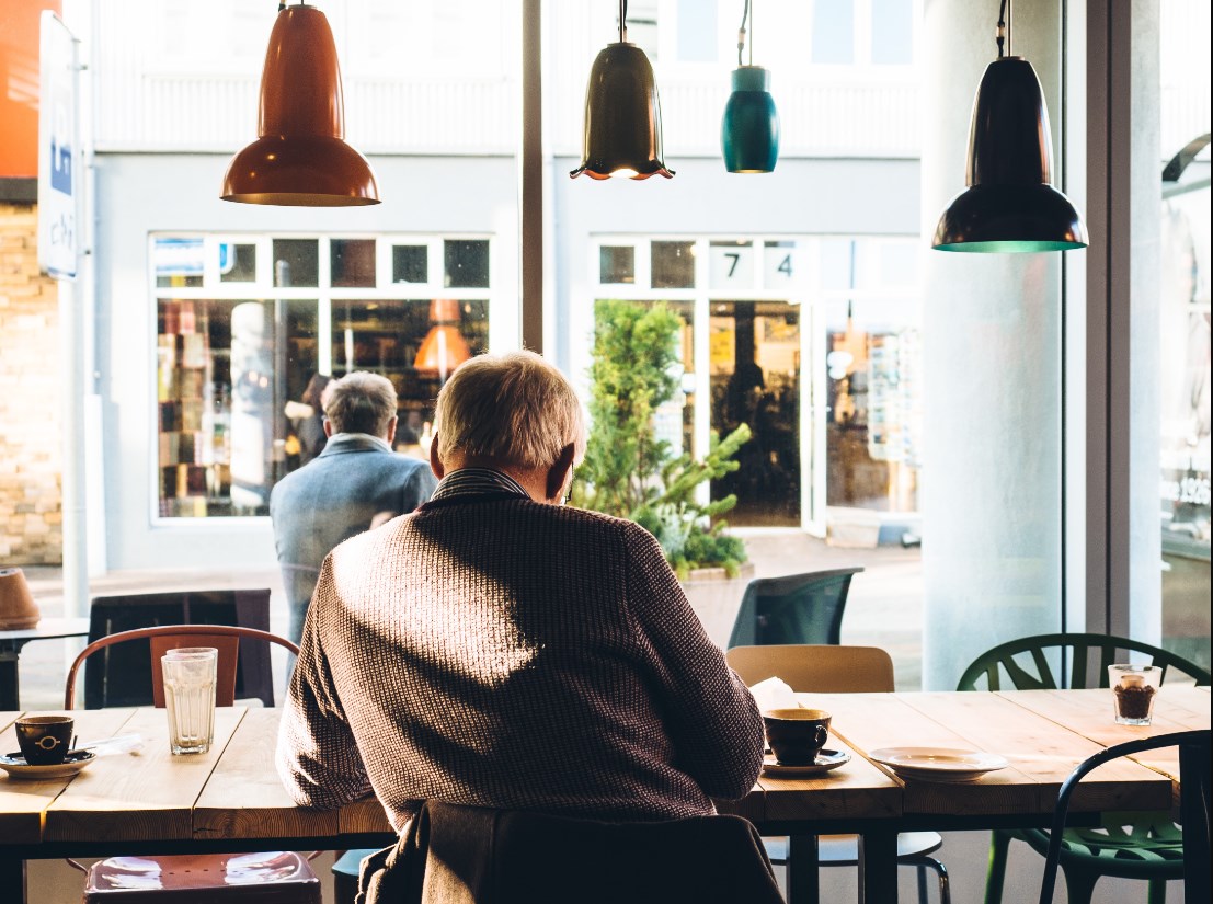 Plán na omezení spotřeby plynu a úrokové sazby dostatečně vysoké