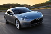 Výrobce elektromobilů Tesla vykázal rekordní čtvrtletní ztrátu