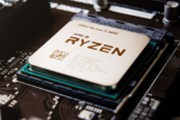 Komentář:  Procesory Ryzen a EPYC táhnou celé AMD